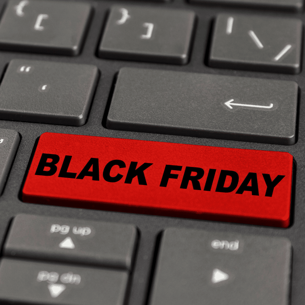 Keyboard with Black Friday button to send emailing