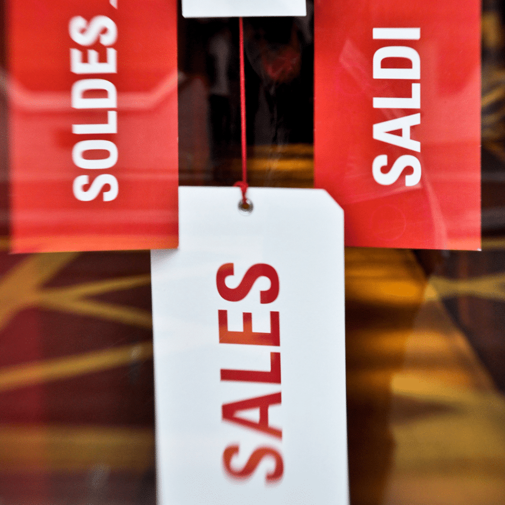 Photo of three labels, representing the sales to illustrate the re-engagement of subscribers after the sales by emails, written by MailSoar, special, specialist in email deliverability